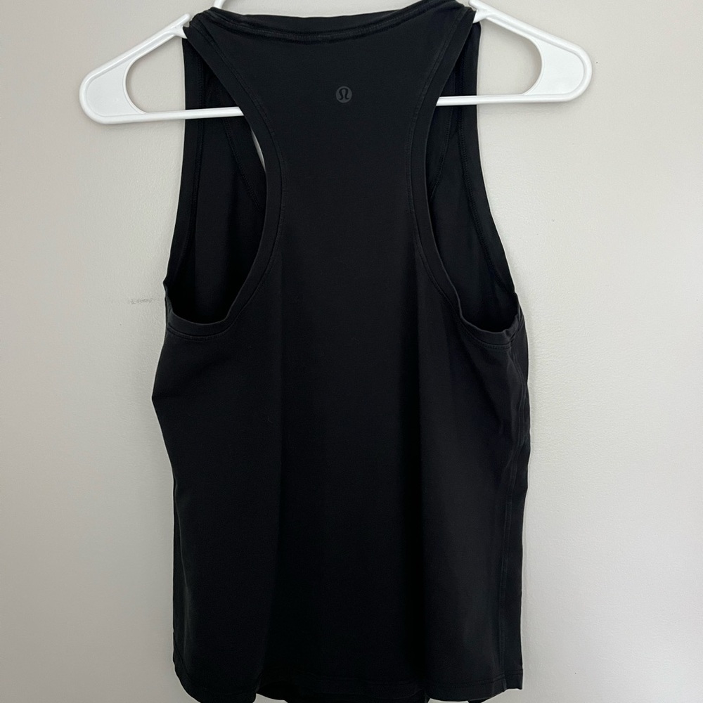 Lululemon size 6 loose fit top - Picture 2 of 2